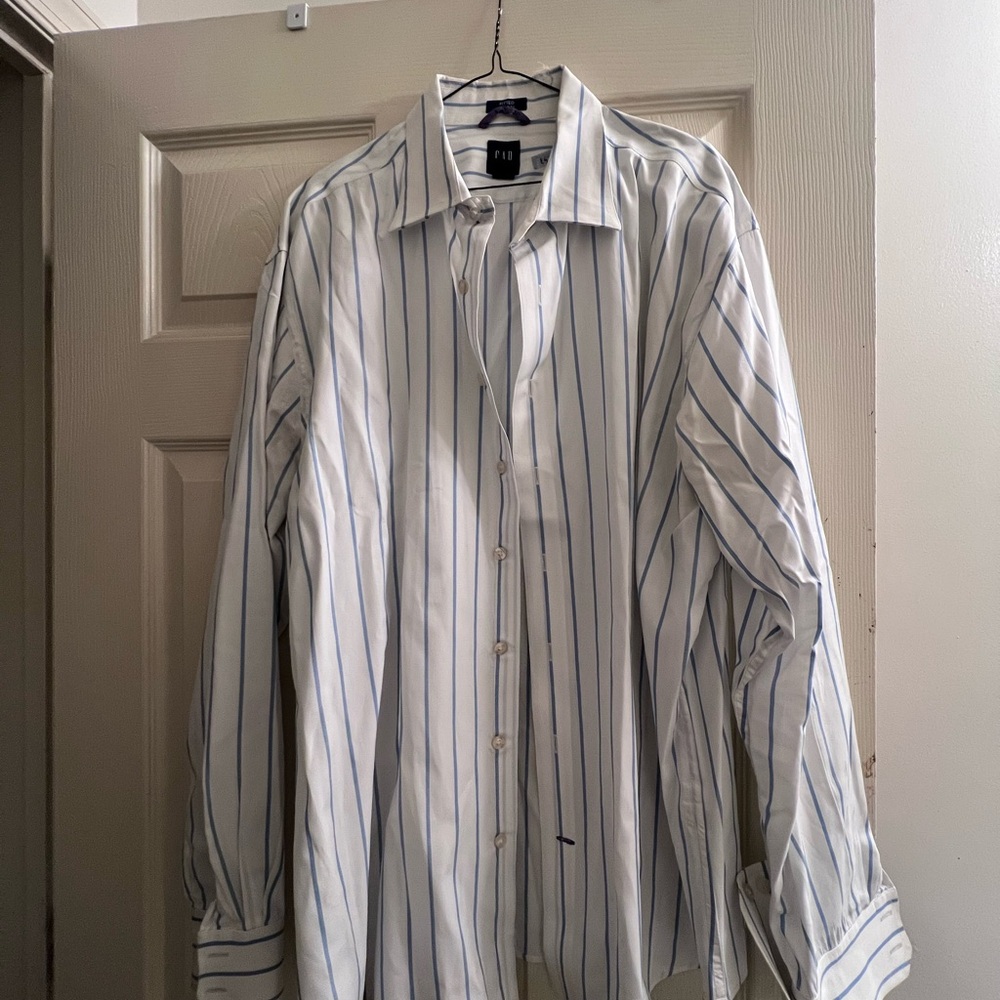Men's White and Blue Striped Shirt